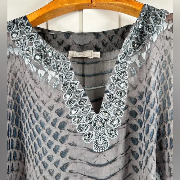 Cream beach pool coverup, XL-2XL, vneck, embellishments, Resortwear Vacation - Picture 4 of 9